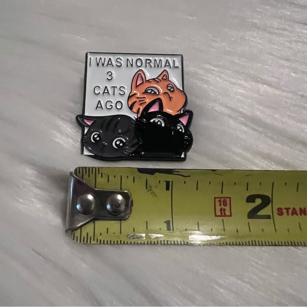 cat pin - Picture 3 of 4